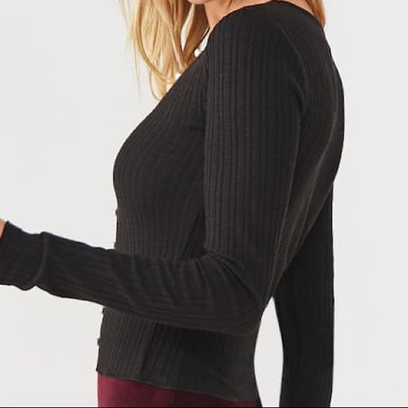 Ribbed pearl button shirt - Picture 3 of 8